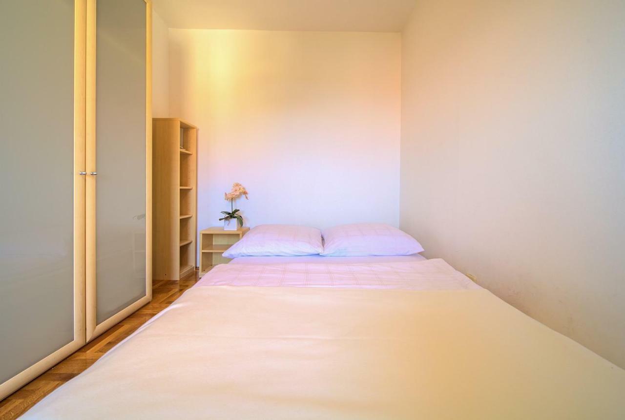 Apartman Adria Malinska Εξωτερικό φωτογραφία