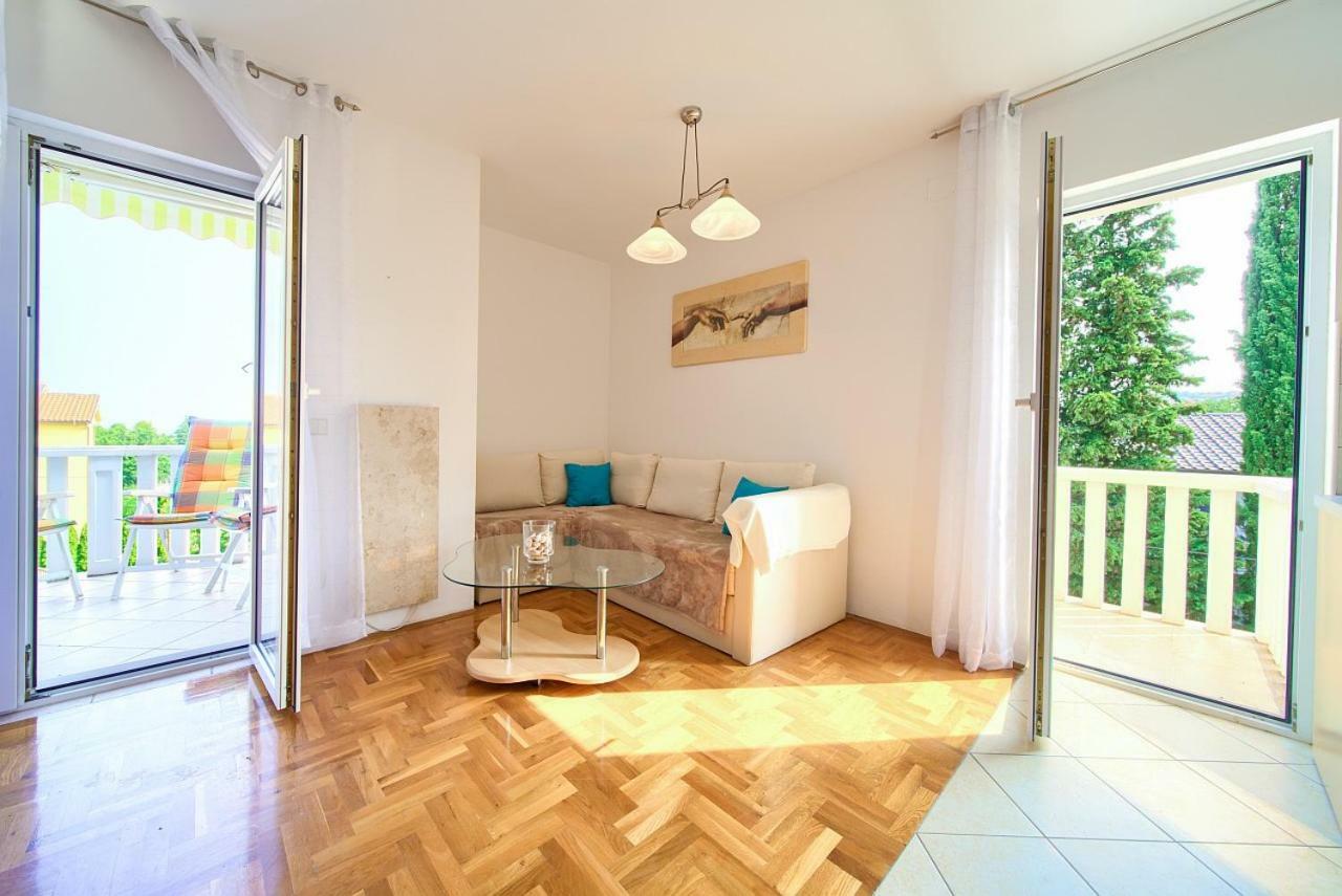 Apartman Adria Malinska Εξωτερικό φωτογραφία